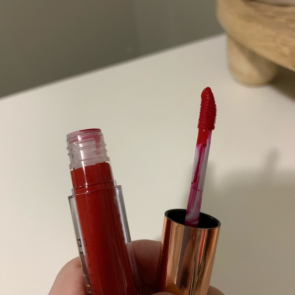 Lipgloss - Picture 4 of 5